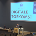 ‘De overheid moet niet meebewegen, maar vooroplopen’